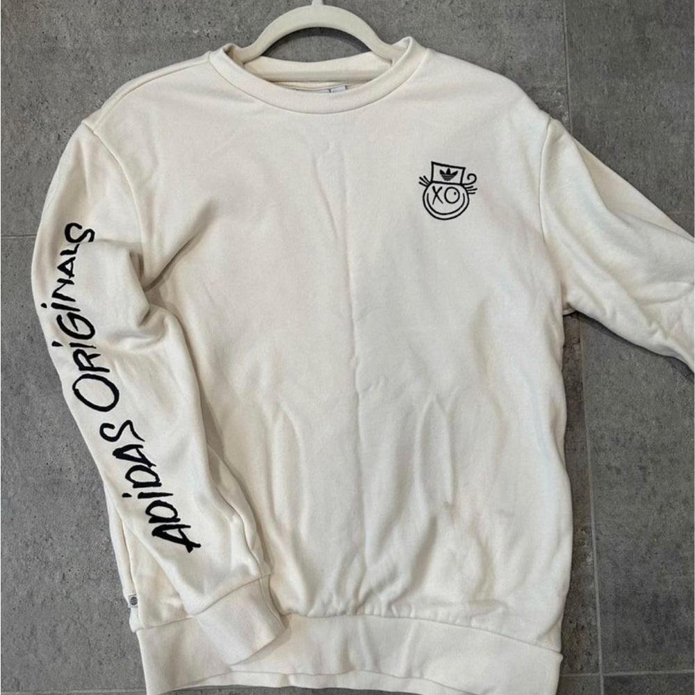 Adidas sweatshirt Youth L